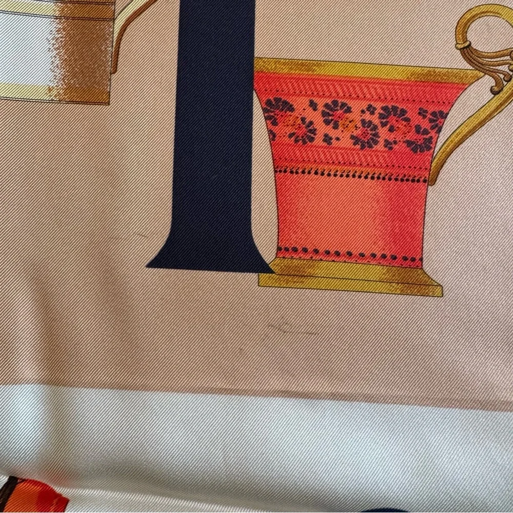 Authentic RARE GUCCI Silk SCARF Grid - Logo Floral Equestrian Handbags Shoes